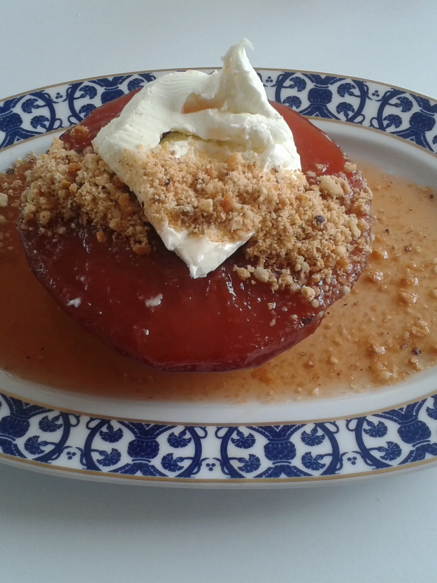 quince dessert: "Ayva tatlısı" (quince dessert) from Turkish cuisine