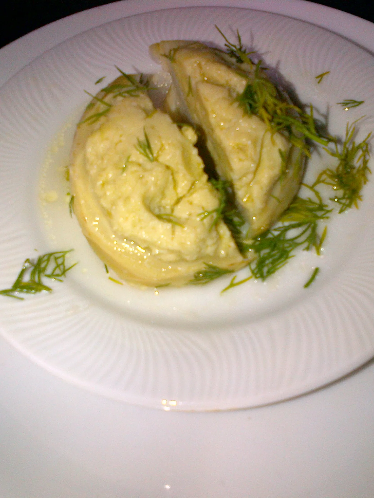 fava: Una carxofa farcida amb fava, un meze i entrant de la cuina turca