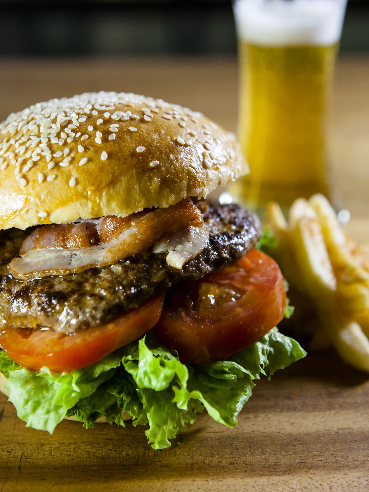 hamburger: An American burger