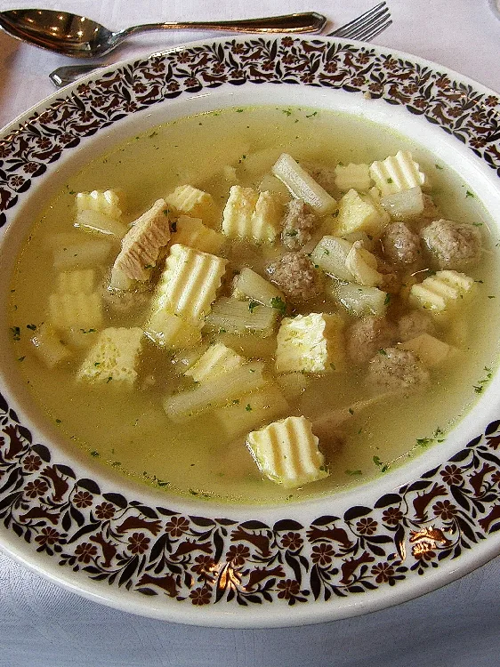 Hochzeitssuppe: Die Hochzeitssuppe in Bramstedt