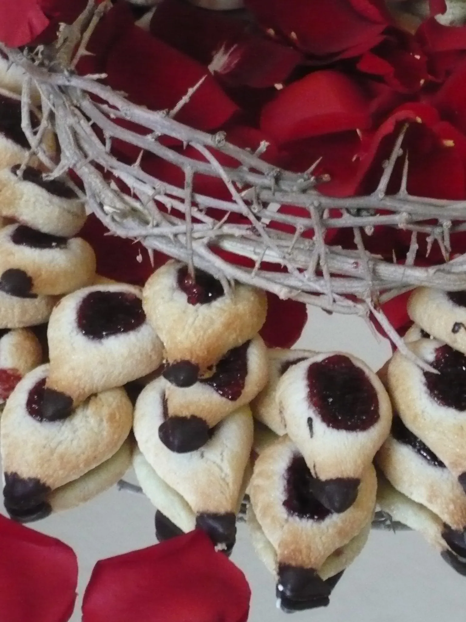 Holy Spina: Spina santa of Caltanissetta, sweet used to be prepared for the Holy Crucifix festivity by the Sisters of the Benedectine Monastery of Caltanissetta