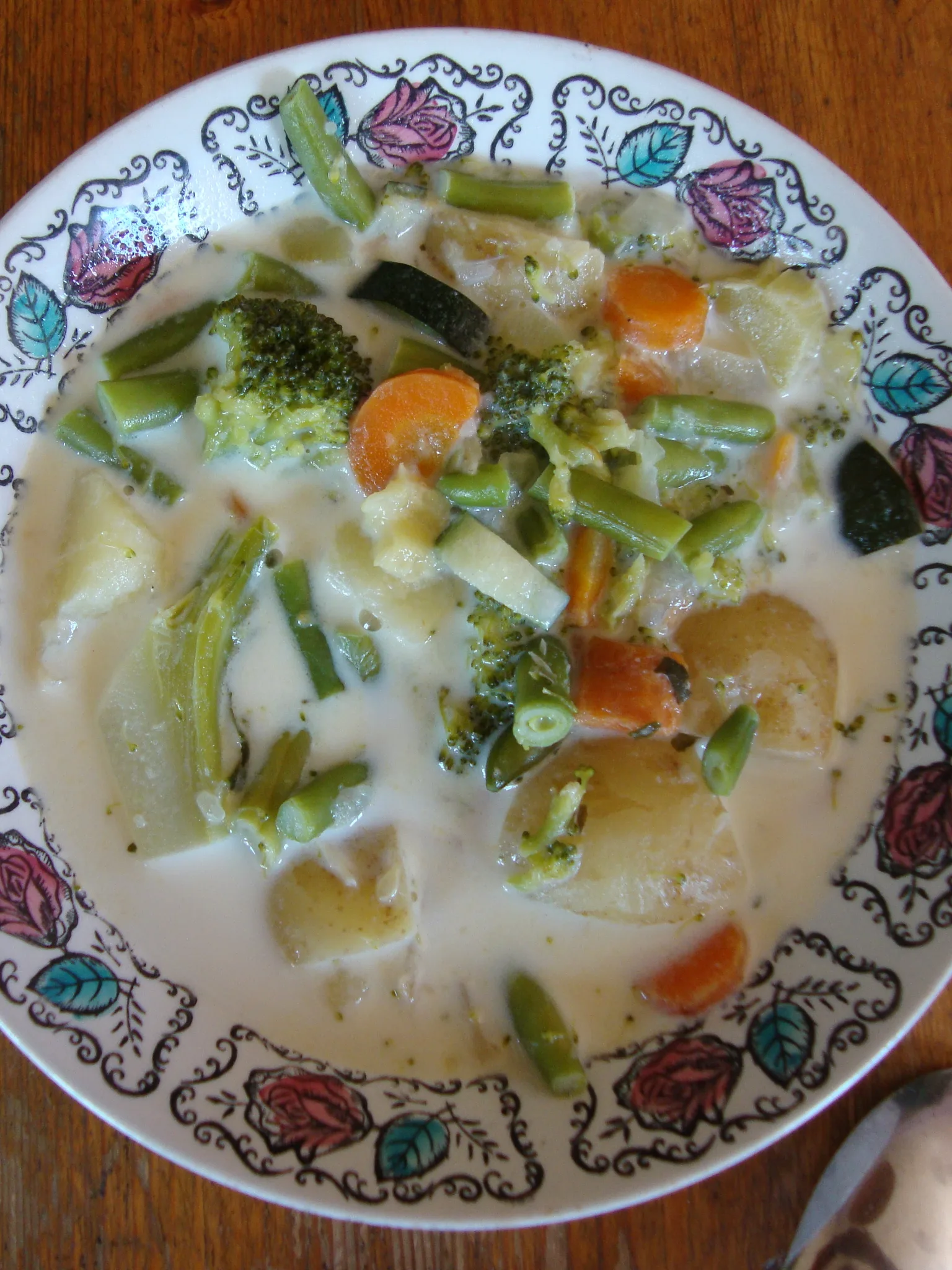 Summer soup, a photograph of the dish