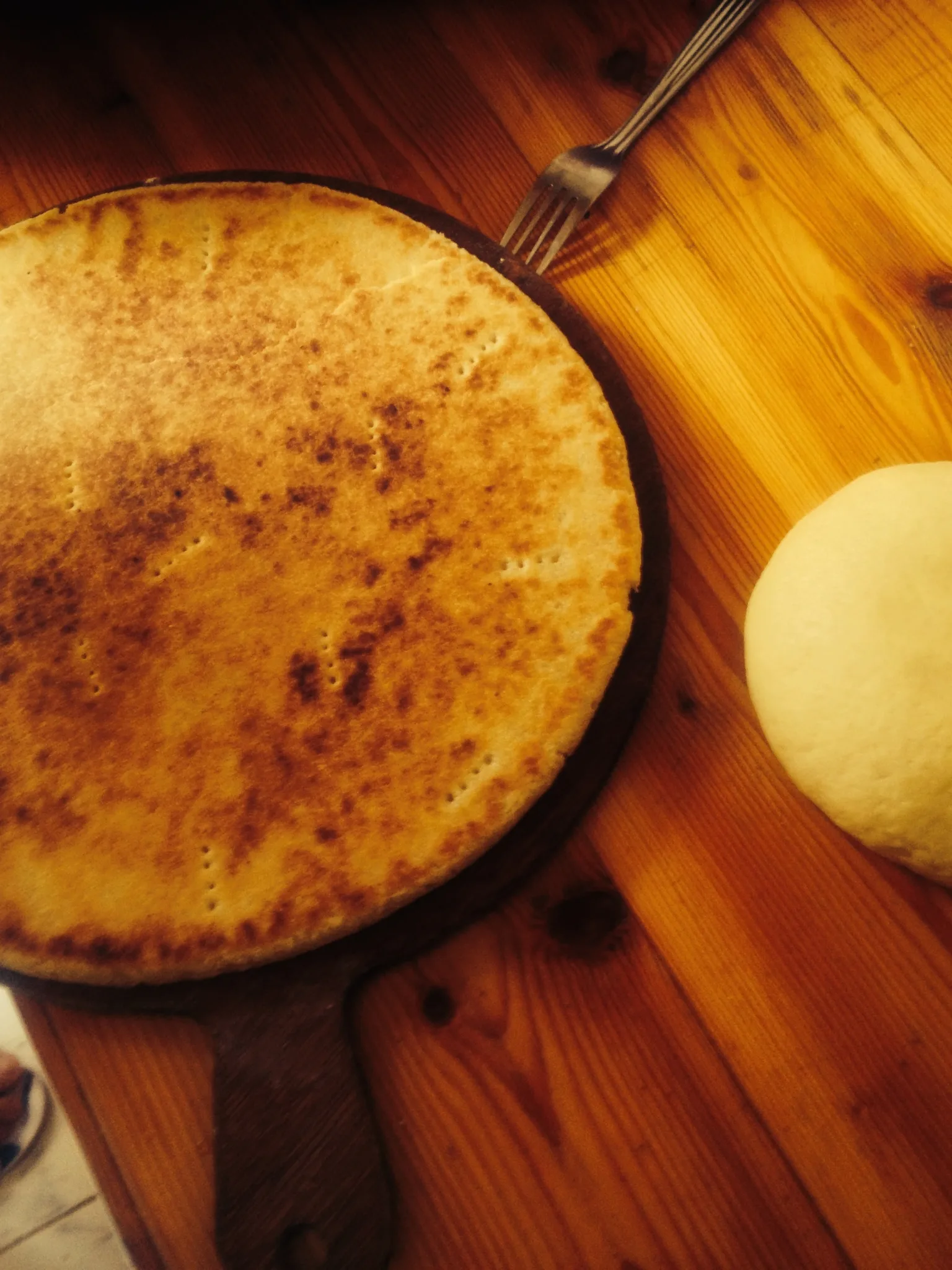 Kesra, a photograph of the dish