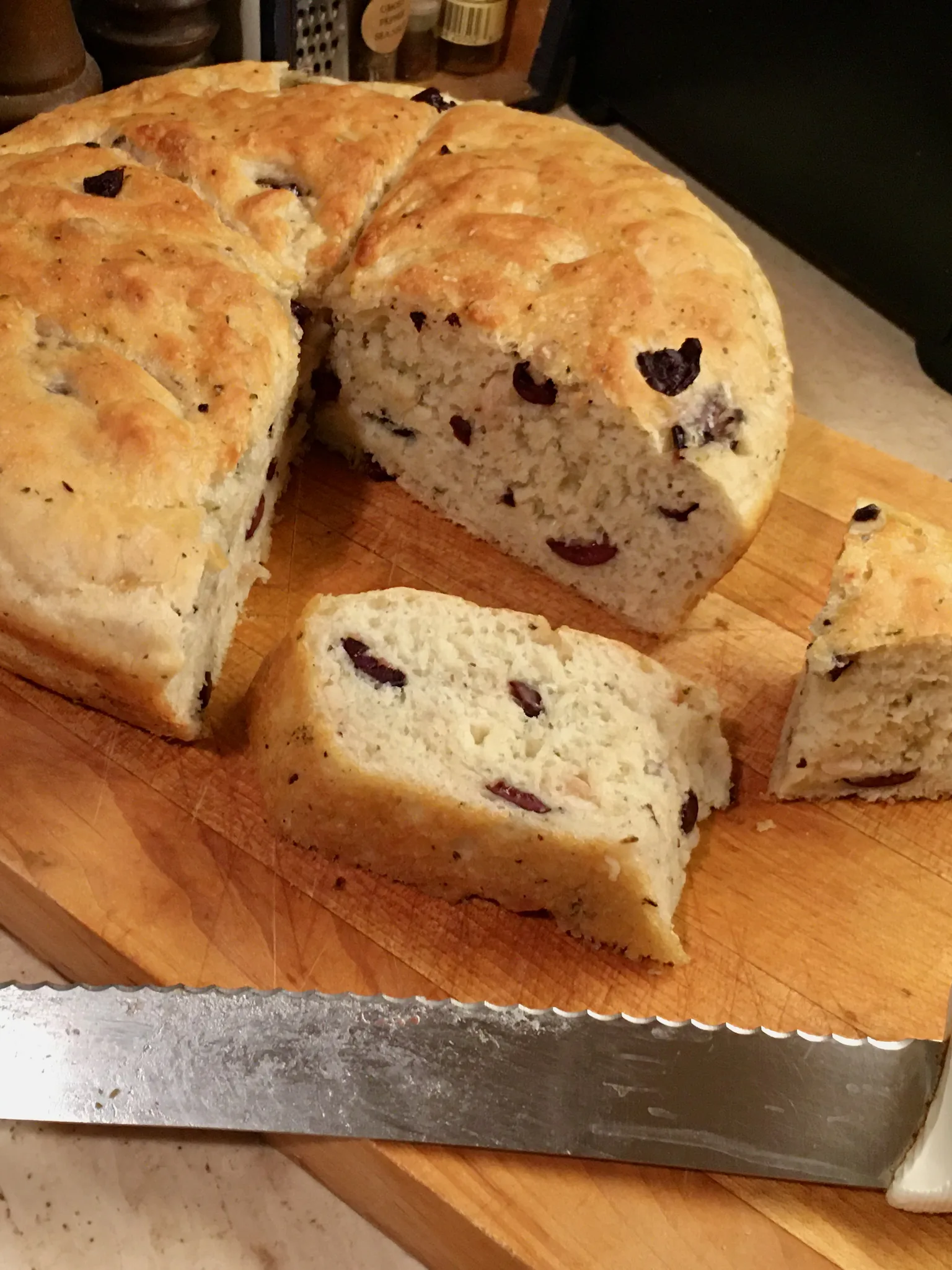 Olive bread: Preparing olive loaf