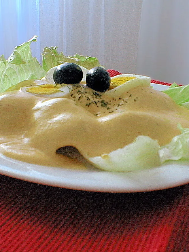 Papa a la Hancaina: Papa a la Huancaina. Comida peruana. Entrante