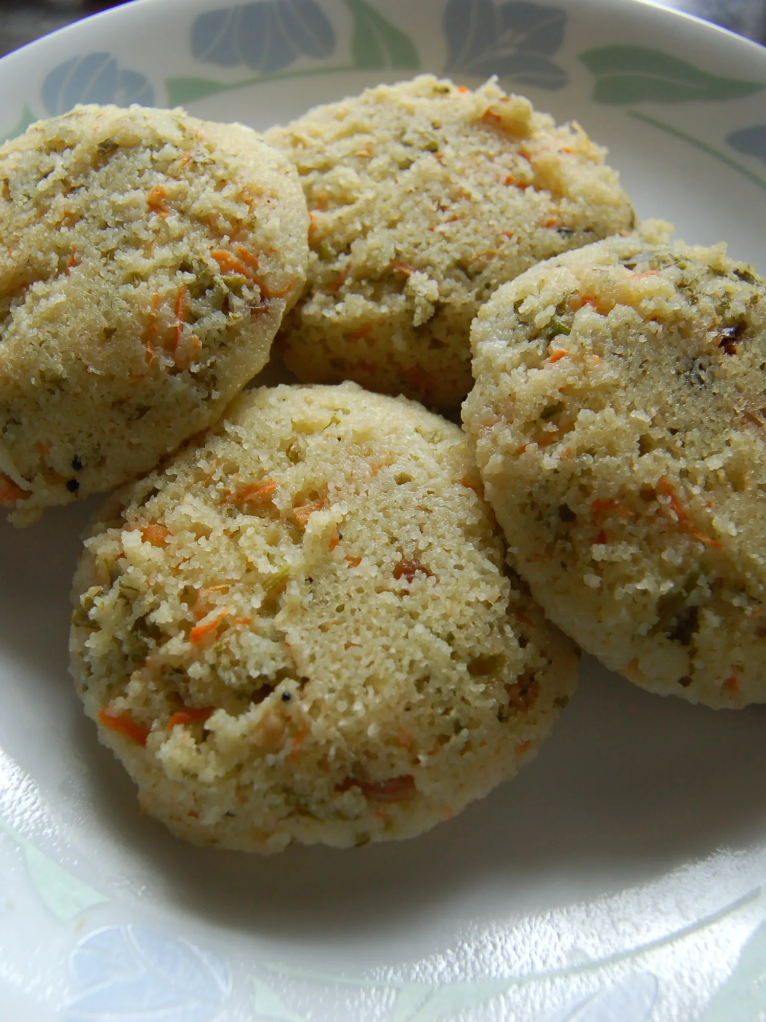 Rava idli: Rava Idli