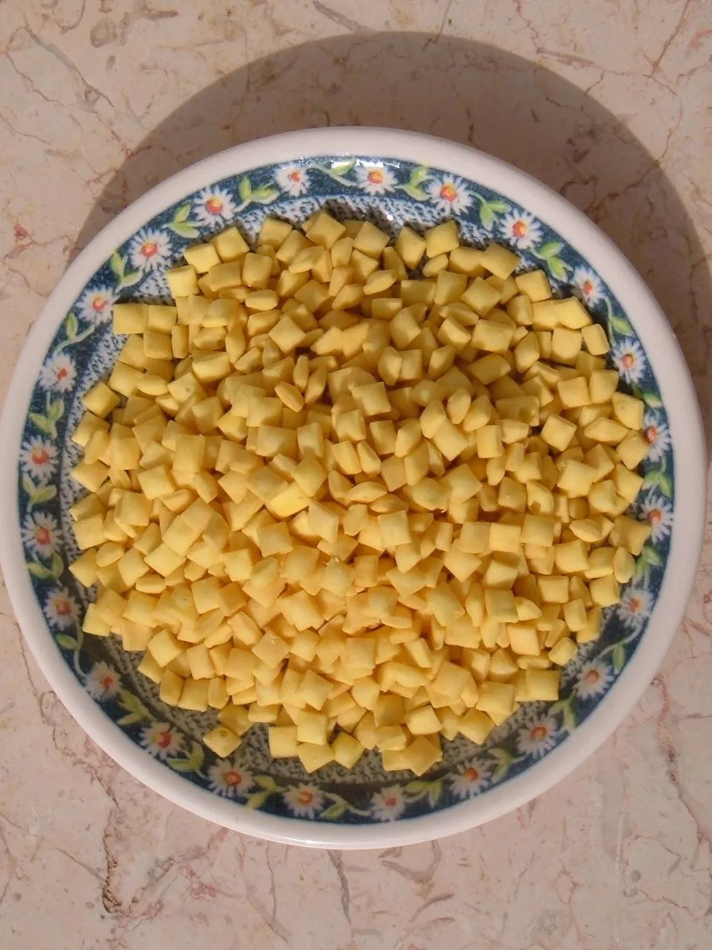 Shkedei marak: Shkedey Marak (Soup Almonds) - mini crisp croutons which are added to soup in Israel.שקדי מרק