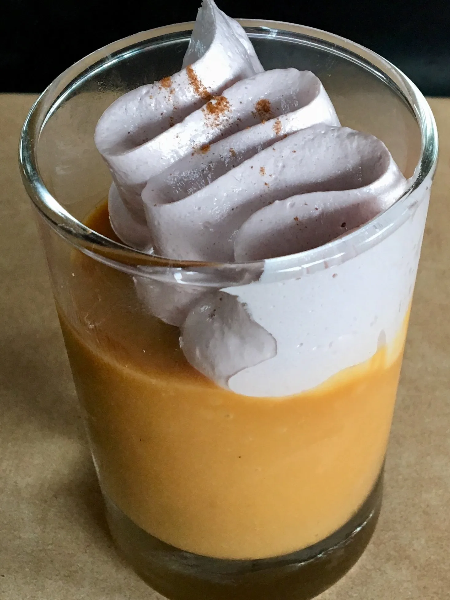 suspiro de limeña: "Suspiro limeño" is a traditional dessert of Peruvian cuisine having its origin in the Peruvian capital (Lima). It is also known as "Supiro de limeña" or even as "Suspiro a la limeña"