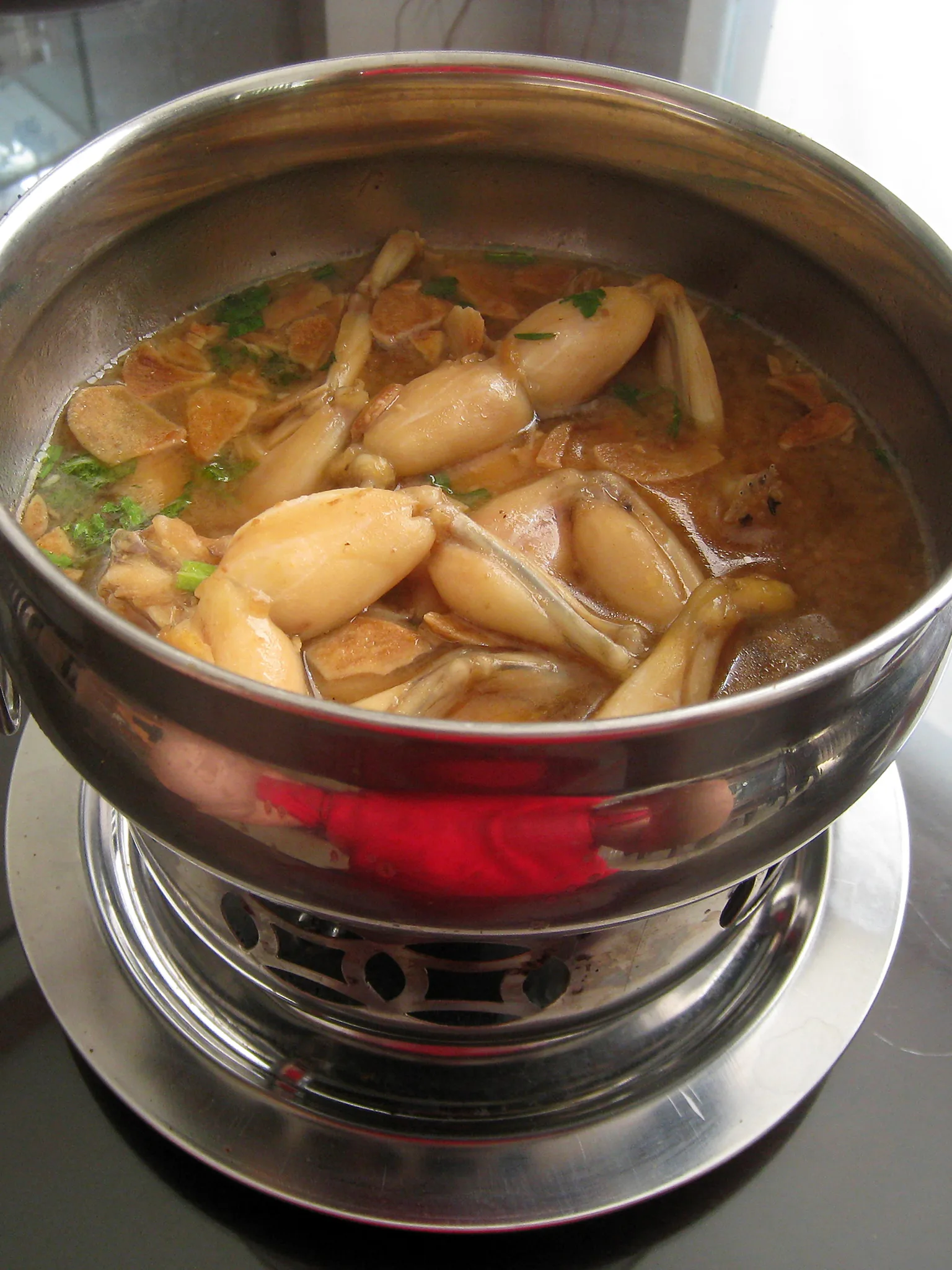 swikee: Kodok Oh is a kind of Swikee, Chinese Indonesian frog leg dish, cooked in tauco (fermented soybean paste) soup. Jalan Gajah Mada, Jakarta, Indonesia