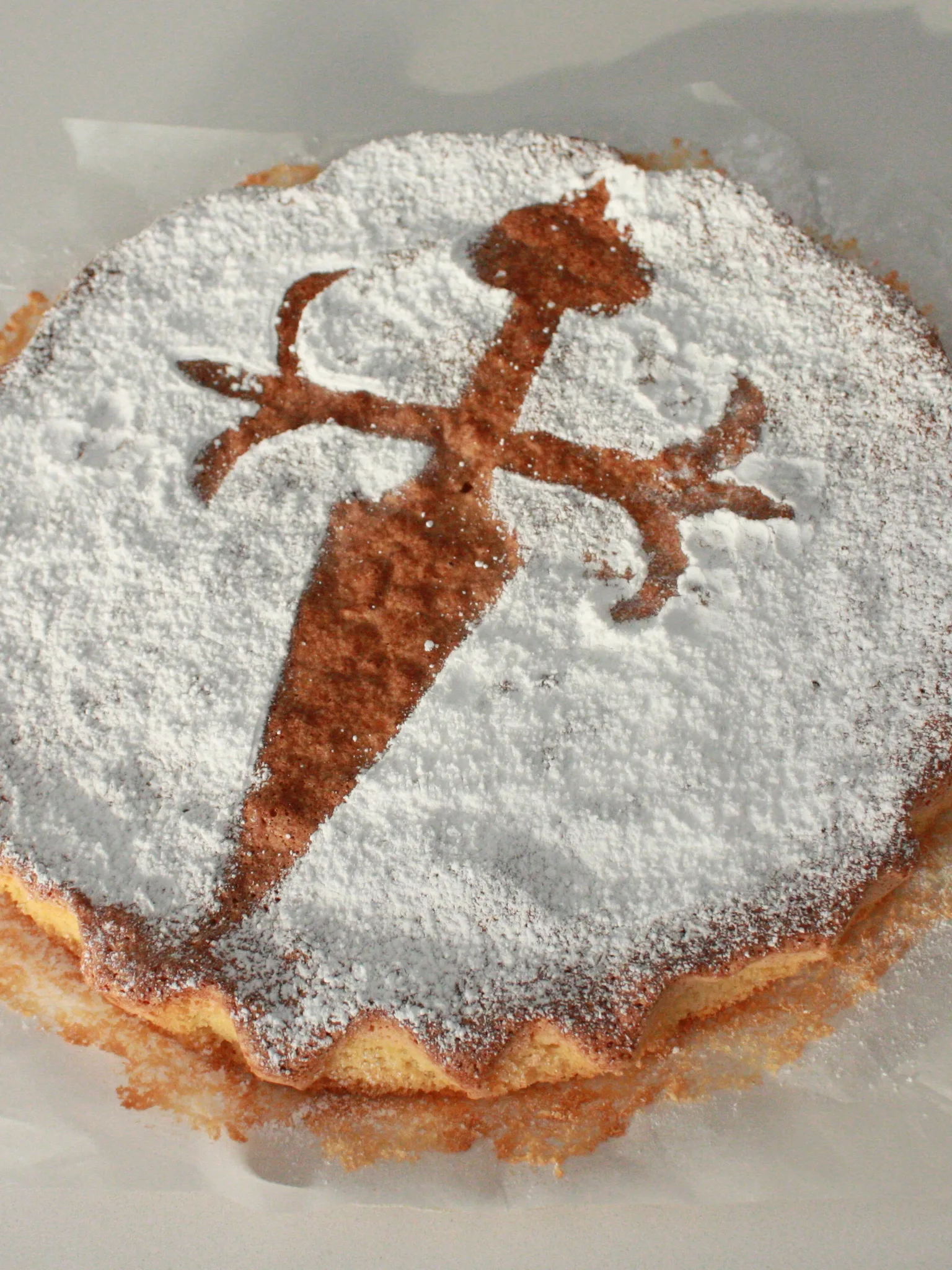 Tarta de Santiago: Tarta de Santiago (imagen recortada de la original)