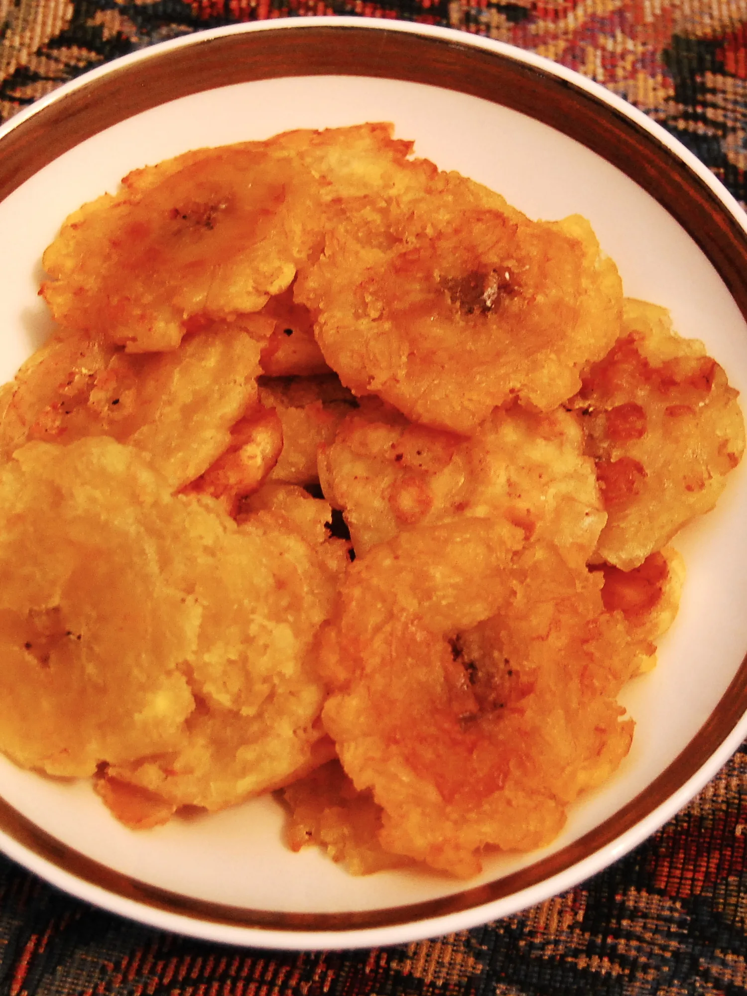 Tostones: Fried plantains "tostones"