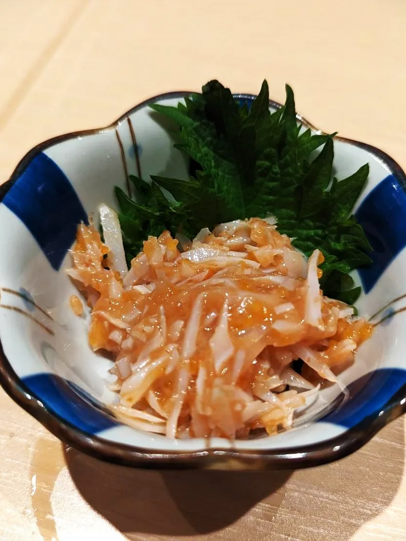 Ume suishō: Ume suishō, a Japanese appetizer made from finely chopped shark cartilage mixed with umeboshi (pickled plum) paste. Commonly served at izakaya in Japan