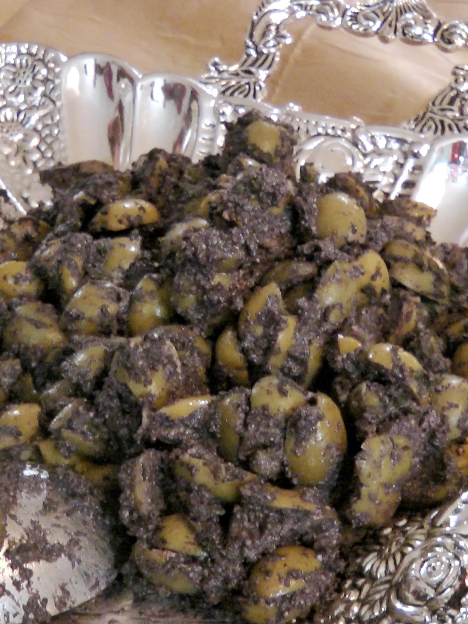 zeytoon parvardeh: ZEYTOON-PARVARDEH (Persian Olive, Pomegranate and Walnut), Cooked by Raheleh Nikoo, Photo by Pejman Akbarzadeh / Persian Dutch Netwotk